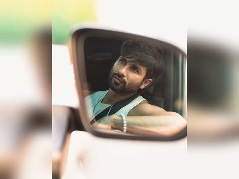 Shahid Kapoor's happiness mantra includes a car ride & Kishore Kumar song