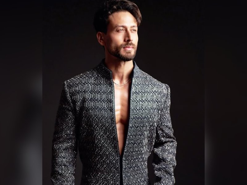 जब करण जौहर के सामने छलका टाइगर श्रॉफ का दर्द, बोले- 'फिल्म के फ्लॉप ने मुझे डिप्रेशन में डाल दिया था'