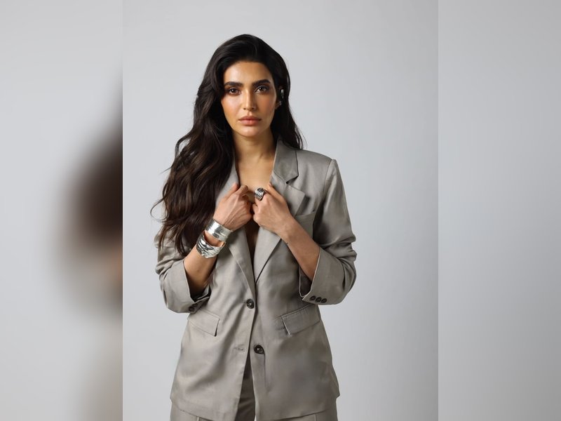 Karishma Tanna says 'don't give up on yourself' as she looks back on her journey