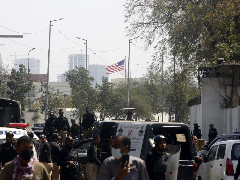US orders non-emergency govt staff in Lahore, Karachi Consulates to leave Pakistan