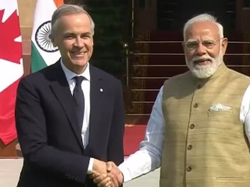 पीएम मोदी ने हैदराबाद हाउस में कनाडा के प्रधानमंत्री मार्क कार्नी से की मुलाकात