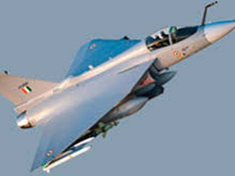 ईरान युद्ध से बाजार में भारी गिरावट के बीच डिफेंस सेक्टर में जोरदार उछाल, एचएएल, बीईएल समेत ड्रोन शेयरों में जबरदस्त तेजी