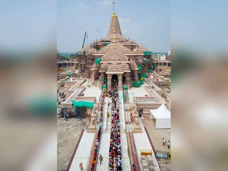चंद्र ग्रहण के चलते 3 मार्च को सुबह इतने बजे बंद हो जाएगा रामलला के मंदिर का पट, दर्शन के लिए करना पड़ेगा लंबा इंतजार