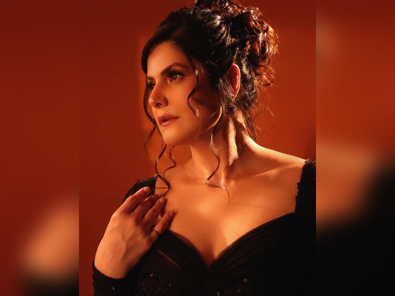  Zareen Khan shares update on her mother's health: Out of ICU but still in hospital