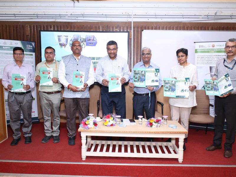 Govt unveils 30 kW indigenous system to boost EV mobility