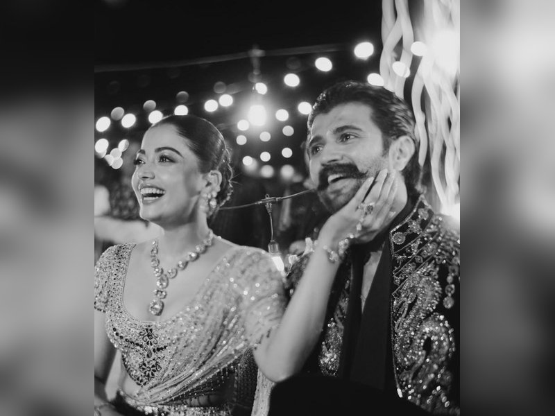 Rashmika Mandanna, Vijay Devarakonda shed happy tears as they soak in love on Sangeet night