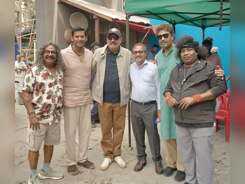 Vishal meets Boman Irani; calls him a 'jewel'  (Photo Credit: Vishal/Instagram)