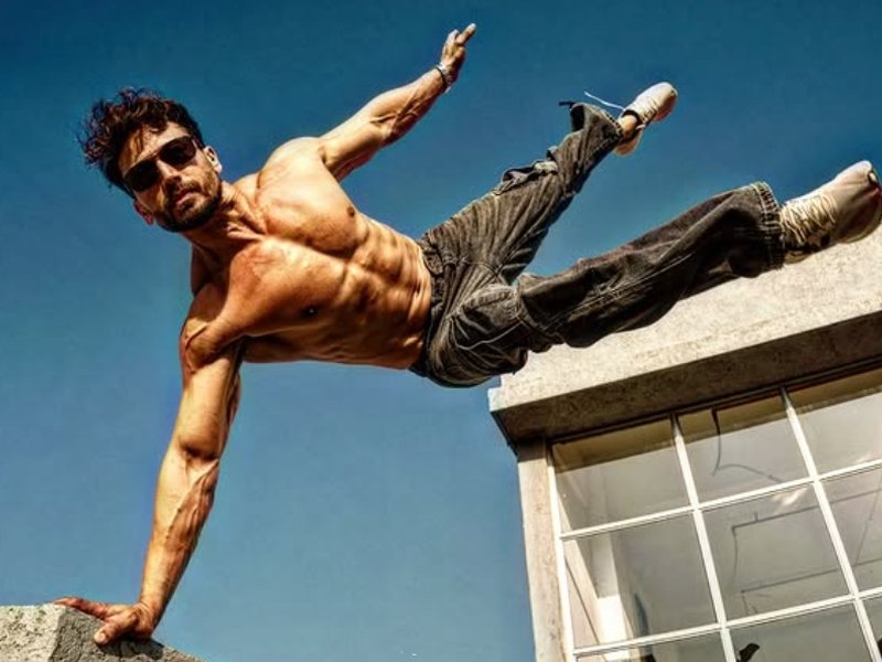 Tiger Shroff shares shirtless pic flaunting six-pack abs, express gratitude for birthday love 