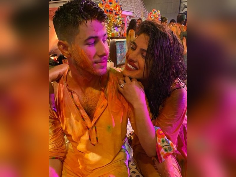 Nick Jonas shares a throwback pic of ‘one of his favorite Holi memories’ with Priyanka Chopra