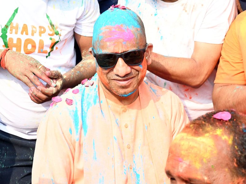 सुरक्षा के भाव और शांति के माहौल में होते हैं उमंग के पर्व: मुख्यमंत्री योगी आदित्यनाथ