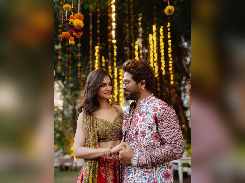 Sneha Reddy thanks hubby Allu Arjun for 'being my partner in every chapter' 