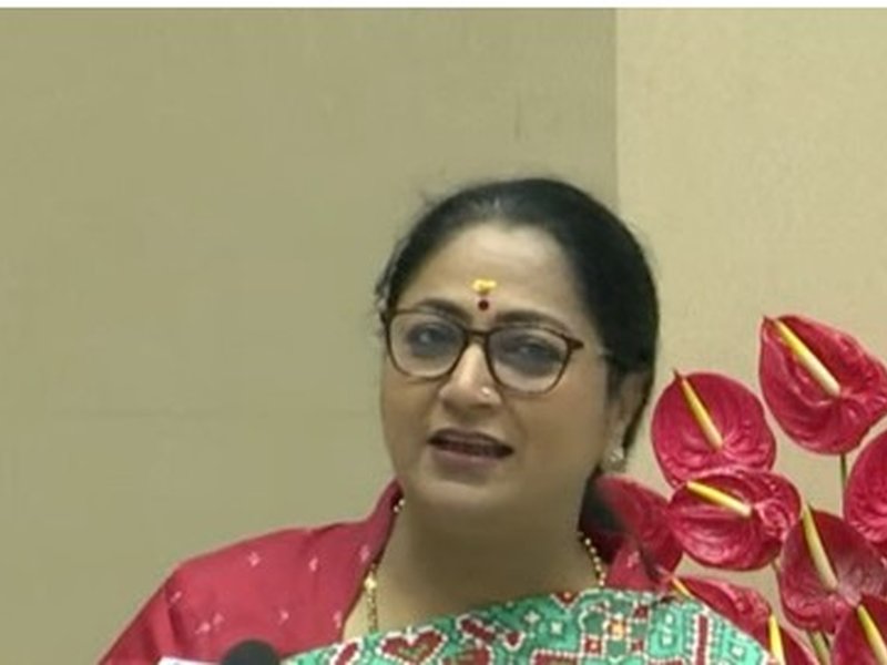 महिलाओं के संघर्ष और बलिदान को नमन; सीएम रेखा गुप्ता ने नारी शक्ति की ऊर्जा को सराहा