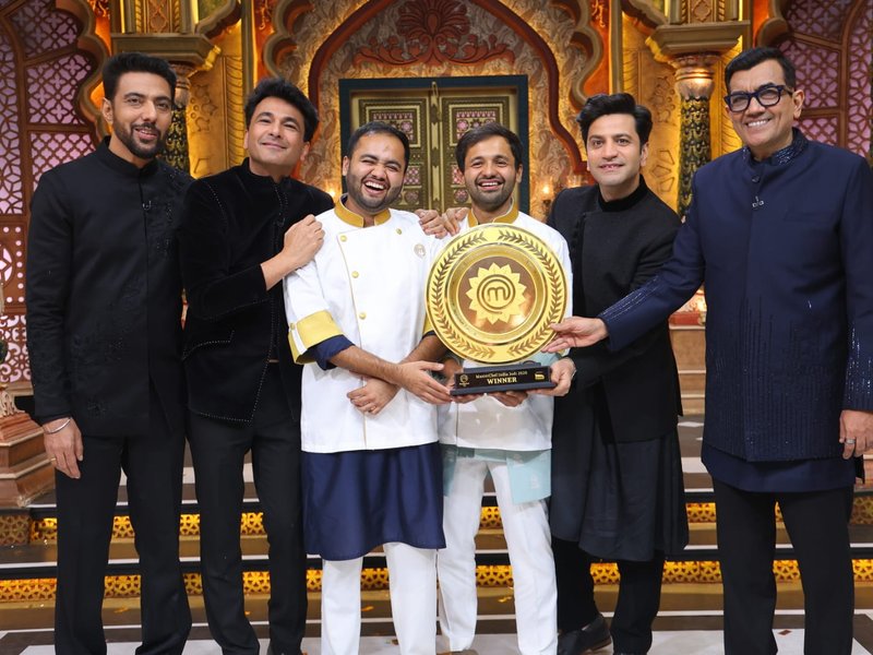 Nagpur’s Vikram & Ajinkya win MasterChef, Chef Sanjeev Kapoor says they're carrying culinary heritage with pride