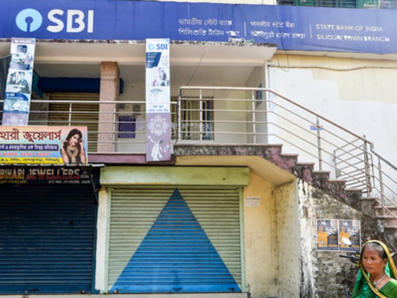 SBI launches $500 million social loan for women empowerment