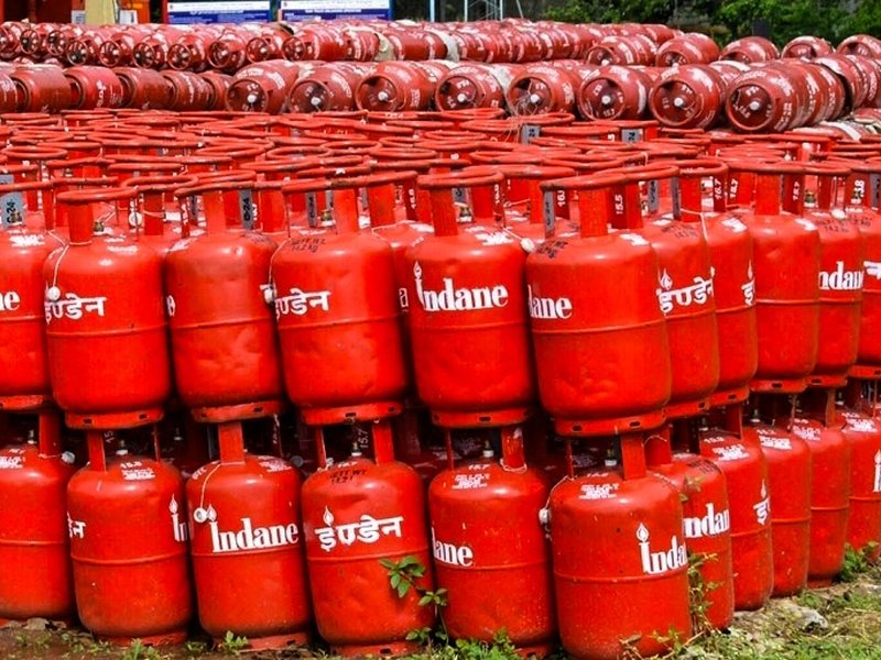 India’s LPG price cheaper than Pakistan, Sri Lanka, Nepal despite Rs 60 hike: Govt sources