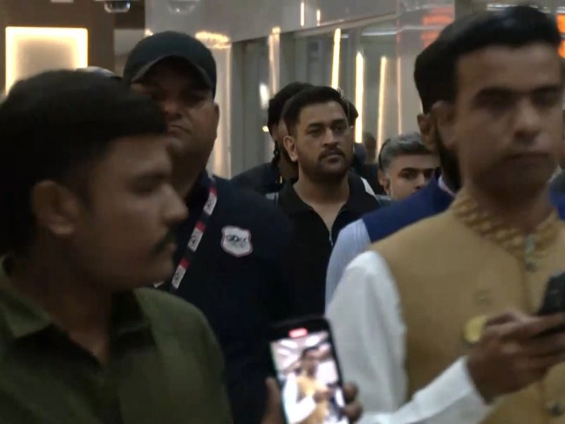 T20 WC: Dhoni arrives in Ahmedabad ahead of IND-NZ summit clash