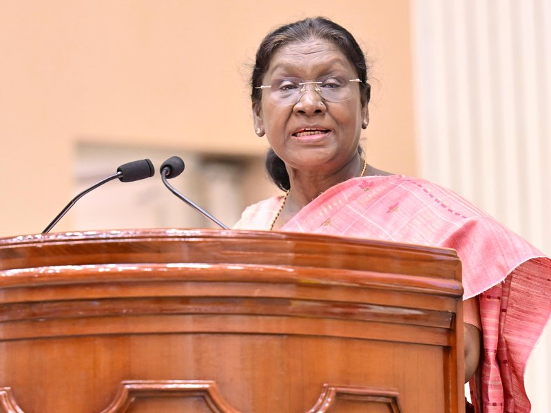 नारी केवल समाज की आधारशिला ही नहीं, बल्कि राष्ट्र के भविष्य की निर्माता भी हैं- राष्ट्रपति द्रौपदी मुर्मु
