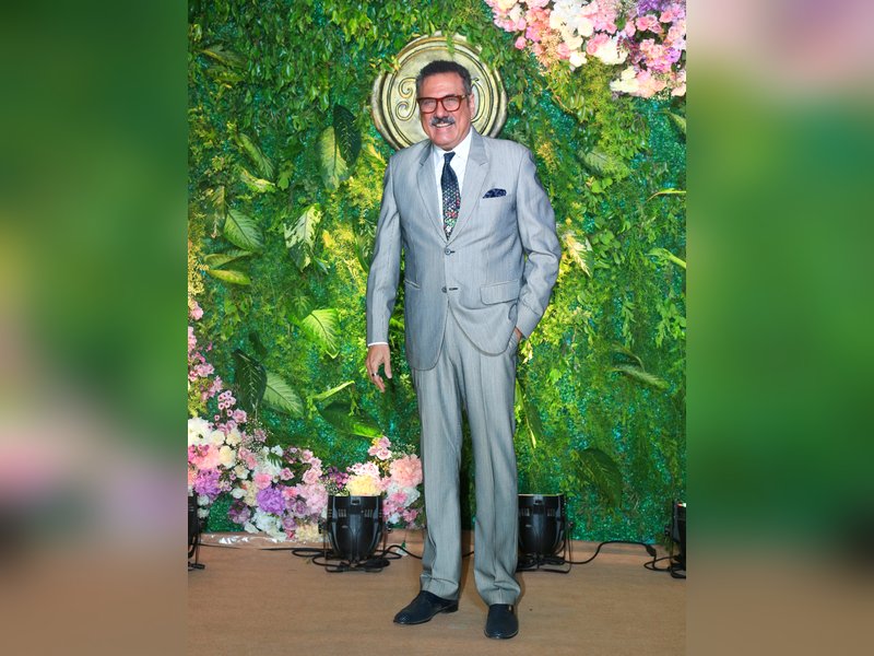 Boman Irani wears diplomatic hat, says he, Smriti, Aruna Irani are ready for peace talks with Trump