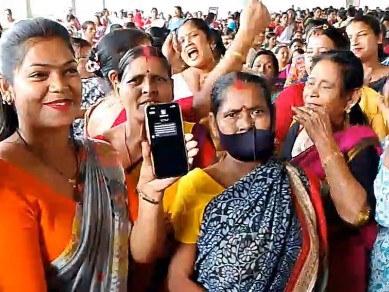 असम: ओरुनोदोई योजना के तहत 40 लाख से अधिक महिलाओं में बांटे 3,600 करोड़ रुपए, मंत्री प्रशांत फुकन ने सीएम को सराहा 