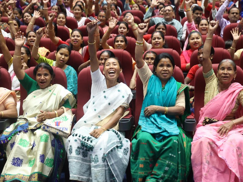 असम में अरुणोदय योजना के तहत सहायता राशि मिलने से लाभार्थियों के खिले चेहरे