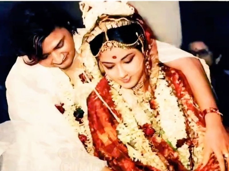 Moushumi Chatterjee celebrates 50 years of marital bliss with a throwback pic from her wedding