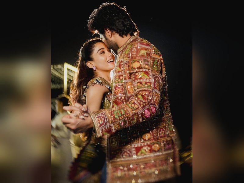Vijay Deverakonda & Rashmika treats with glimpses from their dreamy Mehendi ceremony: It went off too fast