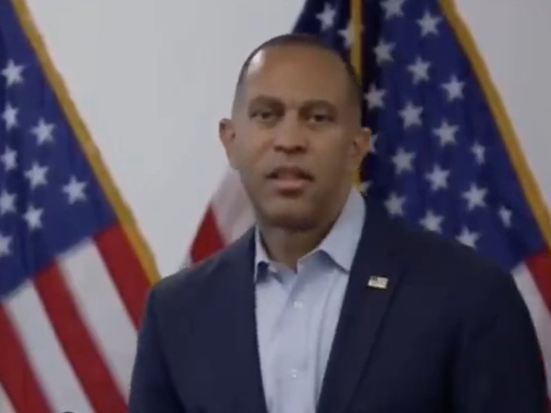 West Asia war: Hakeem Jeffries calls Iran war ‘unlawful war of choice’​ (Photo: @ReallyAmerican1/X)