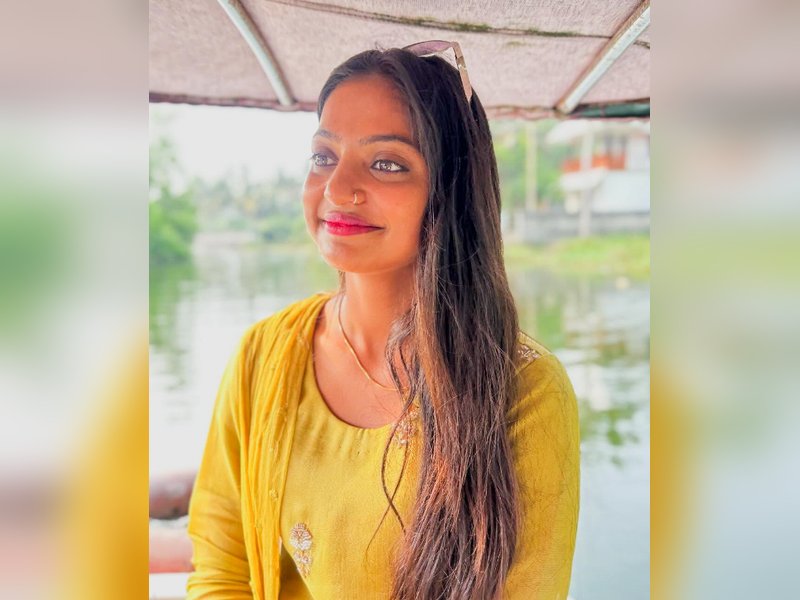 Kumbh Mela girl Monalisa, Muslim husband Farman Khan thank Kerala government for supporting their marriage