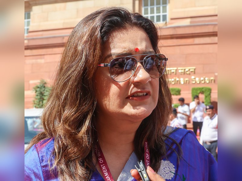 Leaders across party lines call for sustained diplomatic engagement with Iran as Indian tankers cross Hormuz