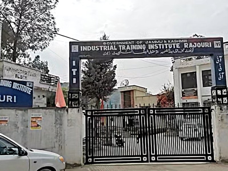  राजौरी में तीन महीने का सोलर टेक्नीशियन कोर्स शुरू, युवाओं को मिलेगा रोजगार का रास्ता