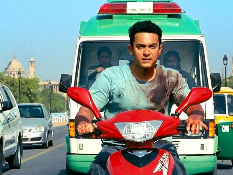 रैंचो से मंगल पांडे तक: आमिर खान के 10 किरदार जिन्होंने बनाई 'मिस्टर परफेक्शनिस्ट' की पहचान