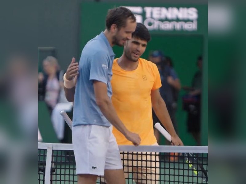 इंडियन वेल्स ओपन: सेमीफाइनल में मेदवेदेव ने अल्काराज को हराया, फाइनल में होगा सिनर का मुकाबला 