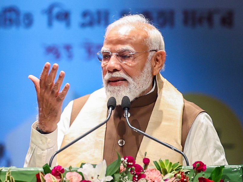 पीएम मोदी ने पूर्ण ब्रह्म श्री श्री हरिचंद ठाकुर जी को किया नमन, कहा- उनकी शिक्षाएं आज भी प्रेरणा देती हैं