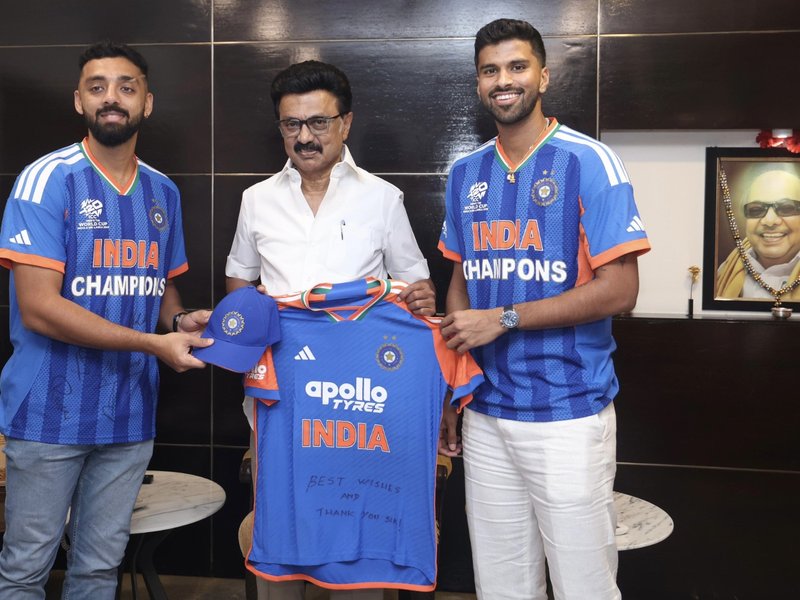 Varun, Sundar meet Tamil Nadu CM M.K. Stalin after T20 WC triumph