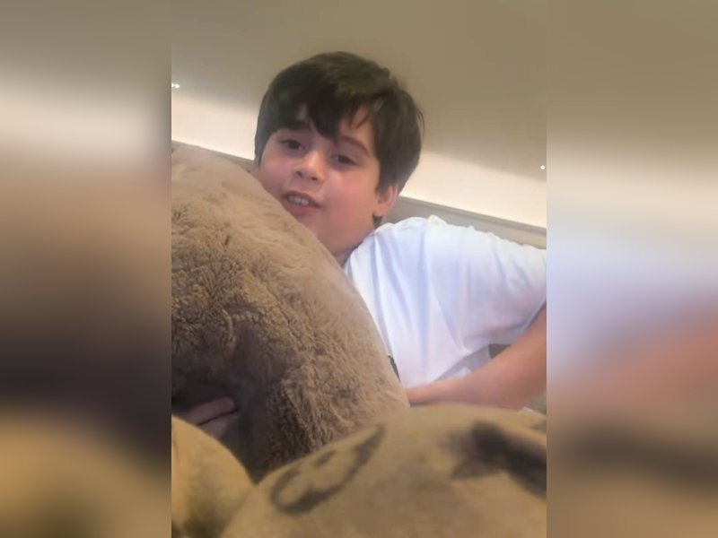 Karan Johar gets an exciting business proposal from son Yash