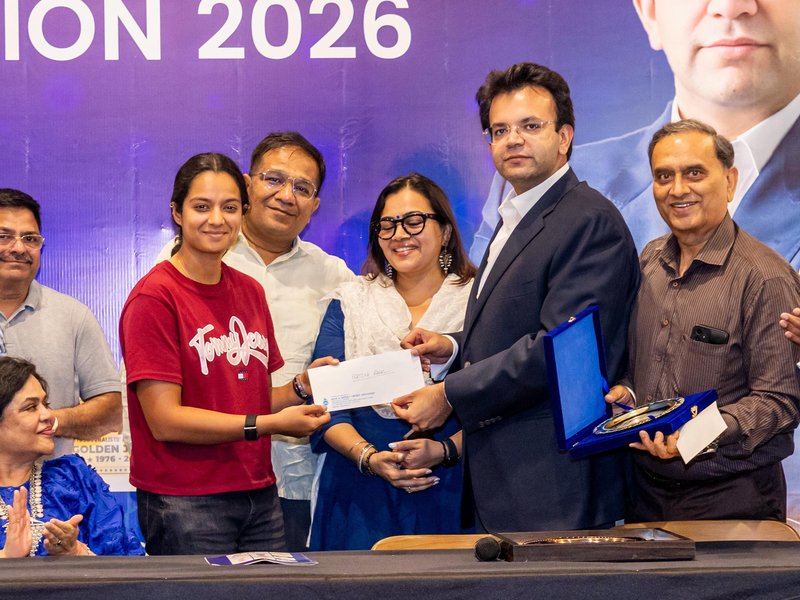 DDCA awards Pratika Rawal ₹51 lakh reward as Sports Journalists Federation of India's (SJFI) Golden Jubilee National Convention concludes in New Delhi on Monday. Photo credit: DSJA 