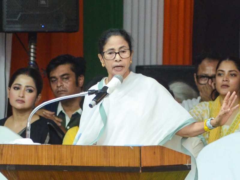 CM Mamata asks Trinamool workers to stay alert in Bhabanipur; flags concerns over poll process