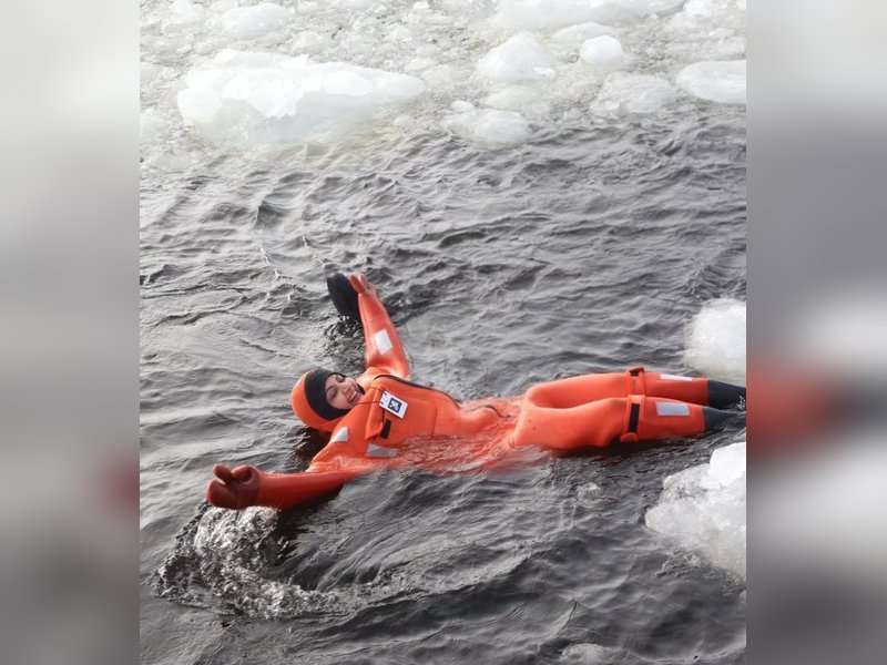 At 57, Bhagyashree swims in ocean at -25°C during exotic Finland holiday