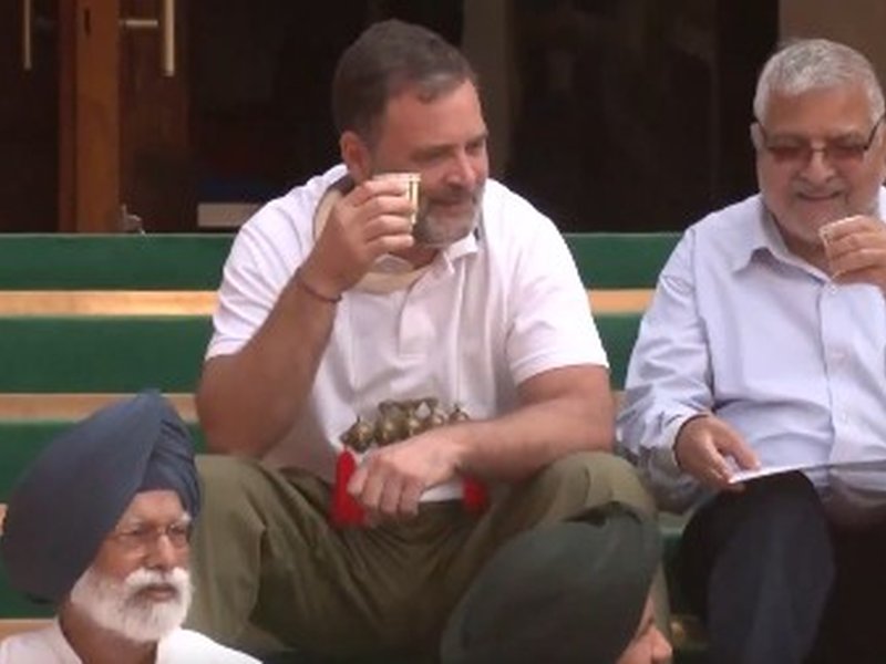 204 पूर्व अधिकारियों ने लिखा खुला पत्र; संसद में राहुल गांधी के व्यवहार पर सवाल उठाए, माफी की मांग