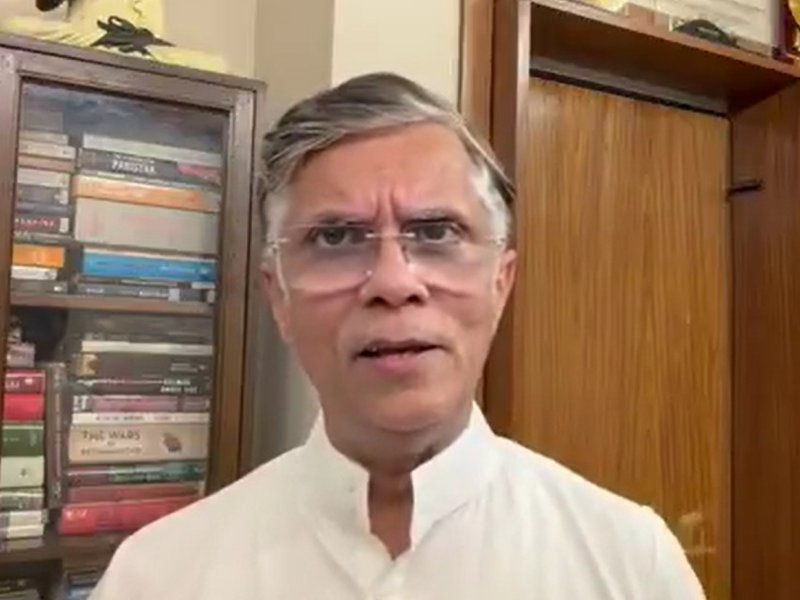 पवन खेड़ा ने त्योहारों पर बढ़ती नफरत को लेकर चिंता जताई, प्रशासन से सख्त कार्रवाई की मांग 