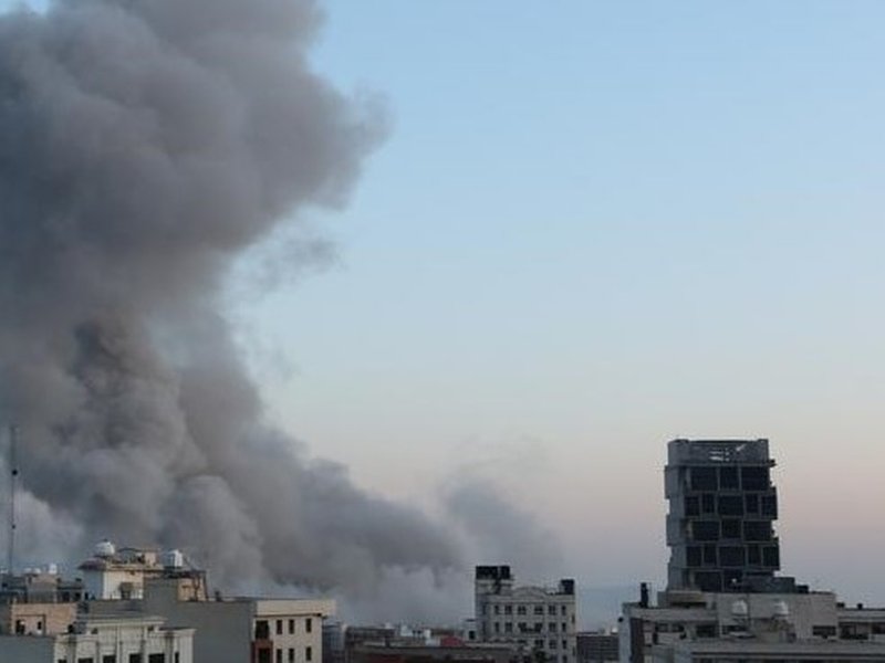 US hits Iran missile sites near Hormuz