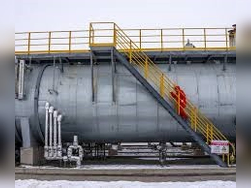 Gas surge drives US lawmakers to tax major oil companies