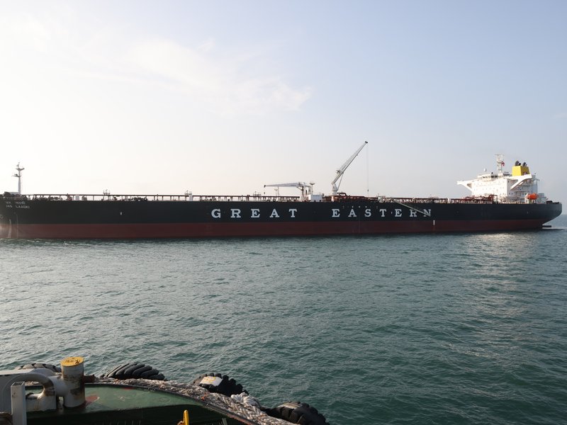 यूएई से भारत आया ऑयल टैंकर 'जग लाडकी', मुंद्रा पोर्ट पर किया डॉक