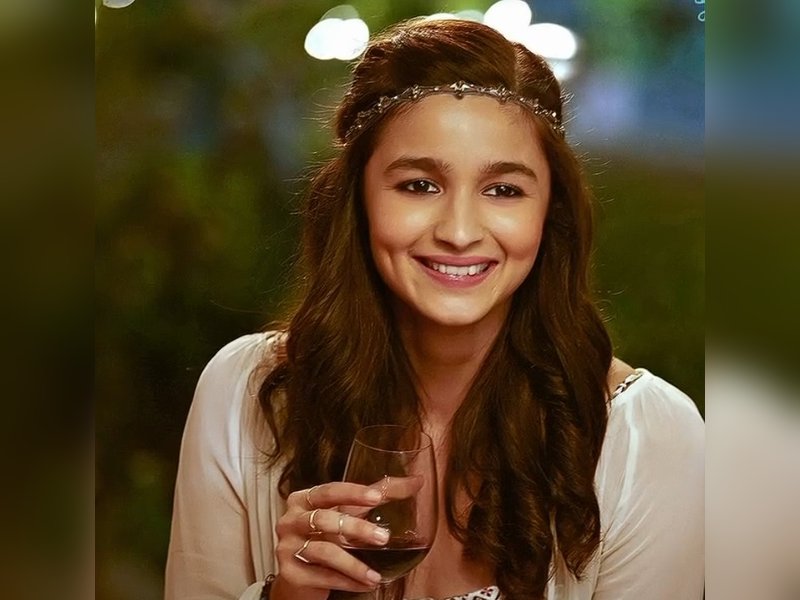 Alia Bhatt recalls first day of shooting with Sidharth Malhotra for ‘Kapoor & Sons’