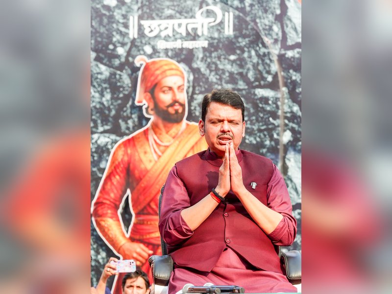 'मैं समंदर हूं... लौटकर आऊंगा', देवेंद्र फडणवीस की भविष्यवाणी और सत्ता में दमदार वापसी की कहानी