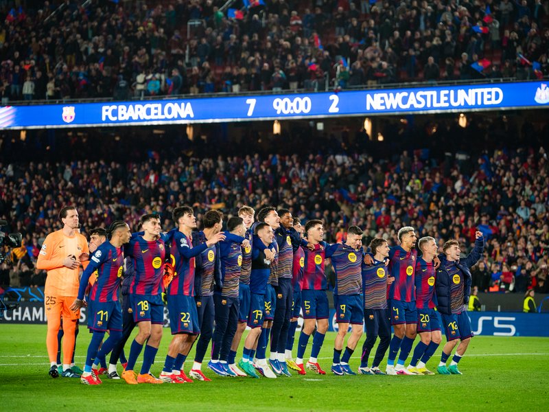Barcelona one step away from glory, Madrid under pressure
