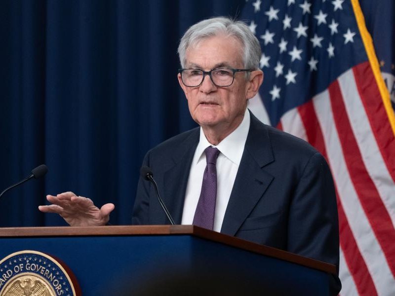 US Fed keeps interest rate unchanged, flags oil shock risks