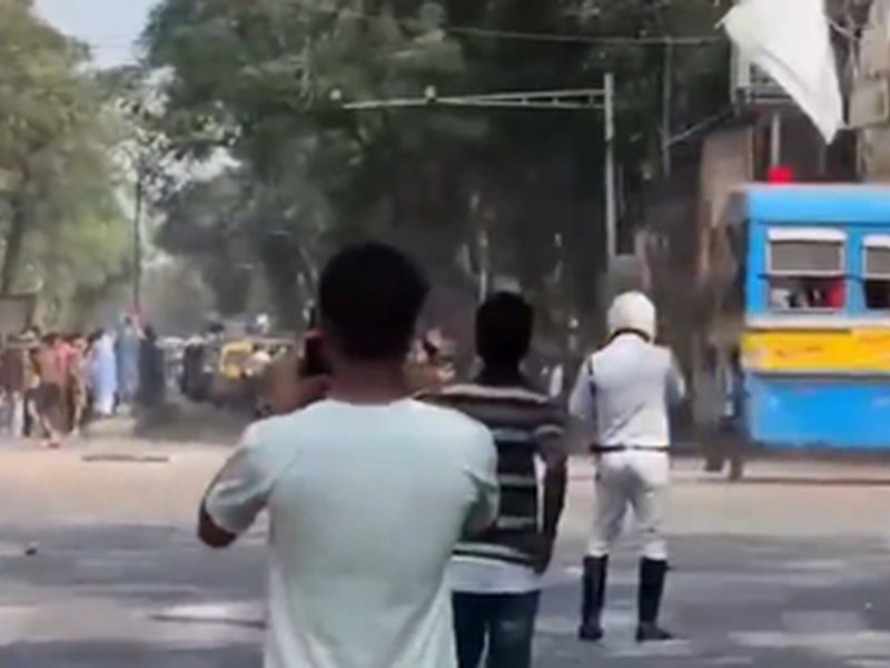 ECI seeks fresh report from Kolkata Police on Girish Park violence