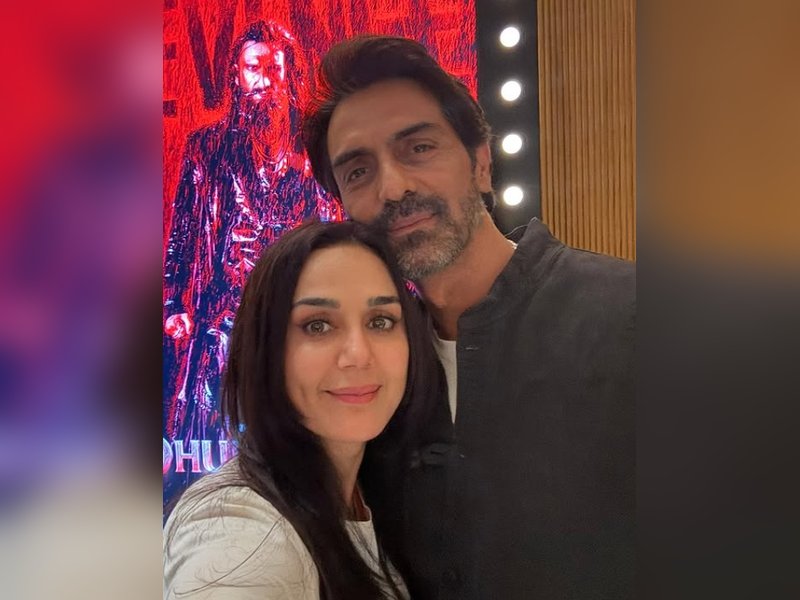 Preity Zinta meets Arjun Rampal at 'Dhurandhar 2' screening, marks 'Dil Hai Tumharaa' reunion 