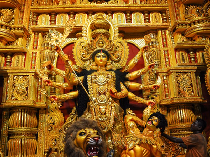 नवरात्र का तीसरा दिन, तृतीया तिथि पर 'गणगौर', यहां देखें शुभ-अशुभ समय व संपूर्ण पंचांग